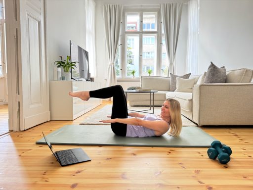ONLINE BECKENBODENTRAINING MIT KARIN